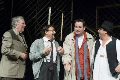 Komámasszony, hol a stukker? Komámasszony, hol a stukker?