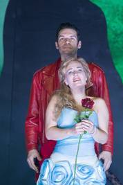 Leánder és Lenszirom Leánder és Lenszirom