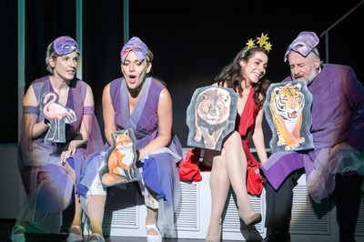 Akár • Akárki Akár • Akárki