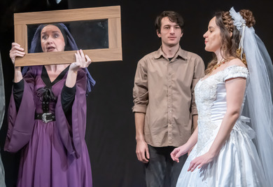 Nektek semmi sem jó